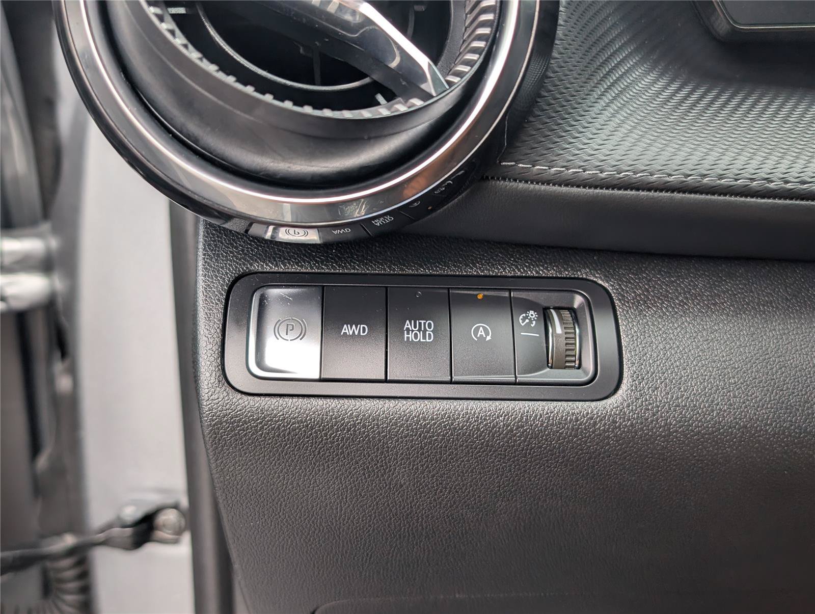 Used 2025 Chevrolet Equinox LT AWD/4WD image 21