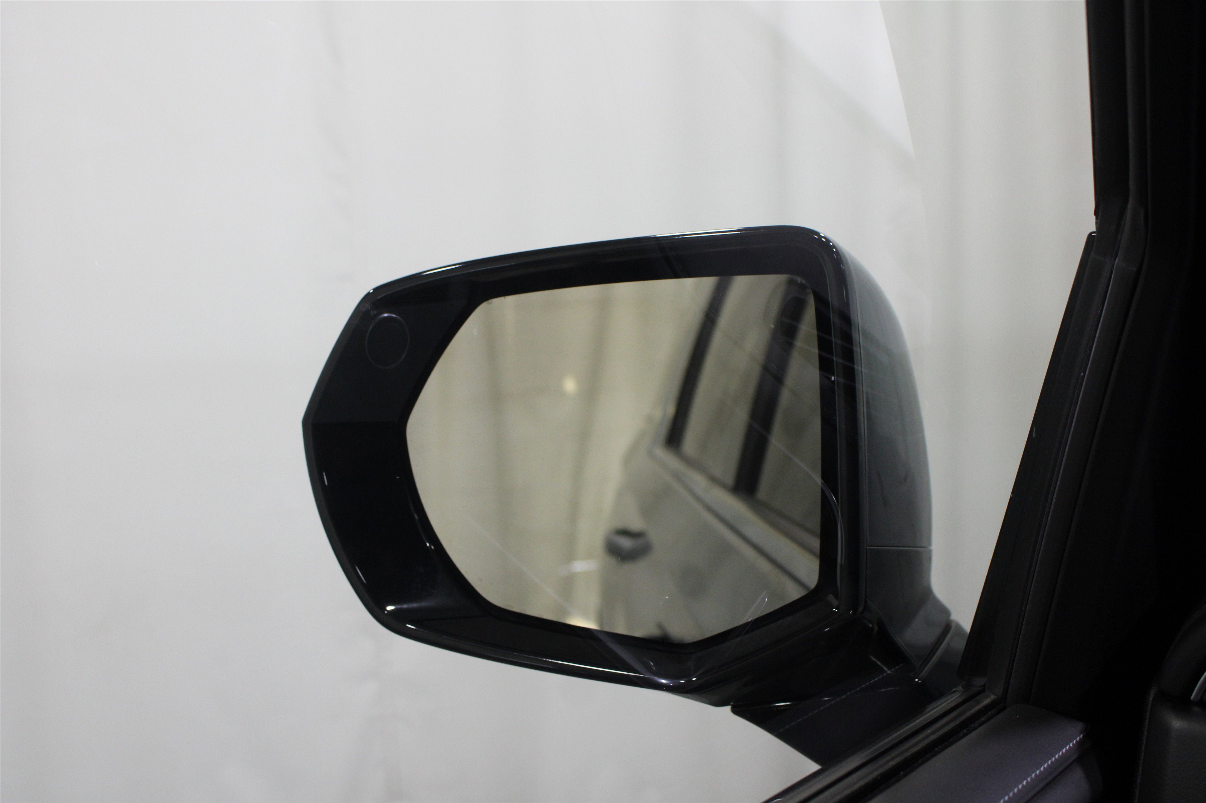 Used 2023 Chevrolet Suburban LS image 36