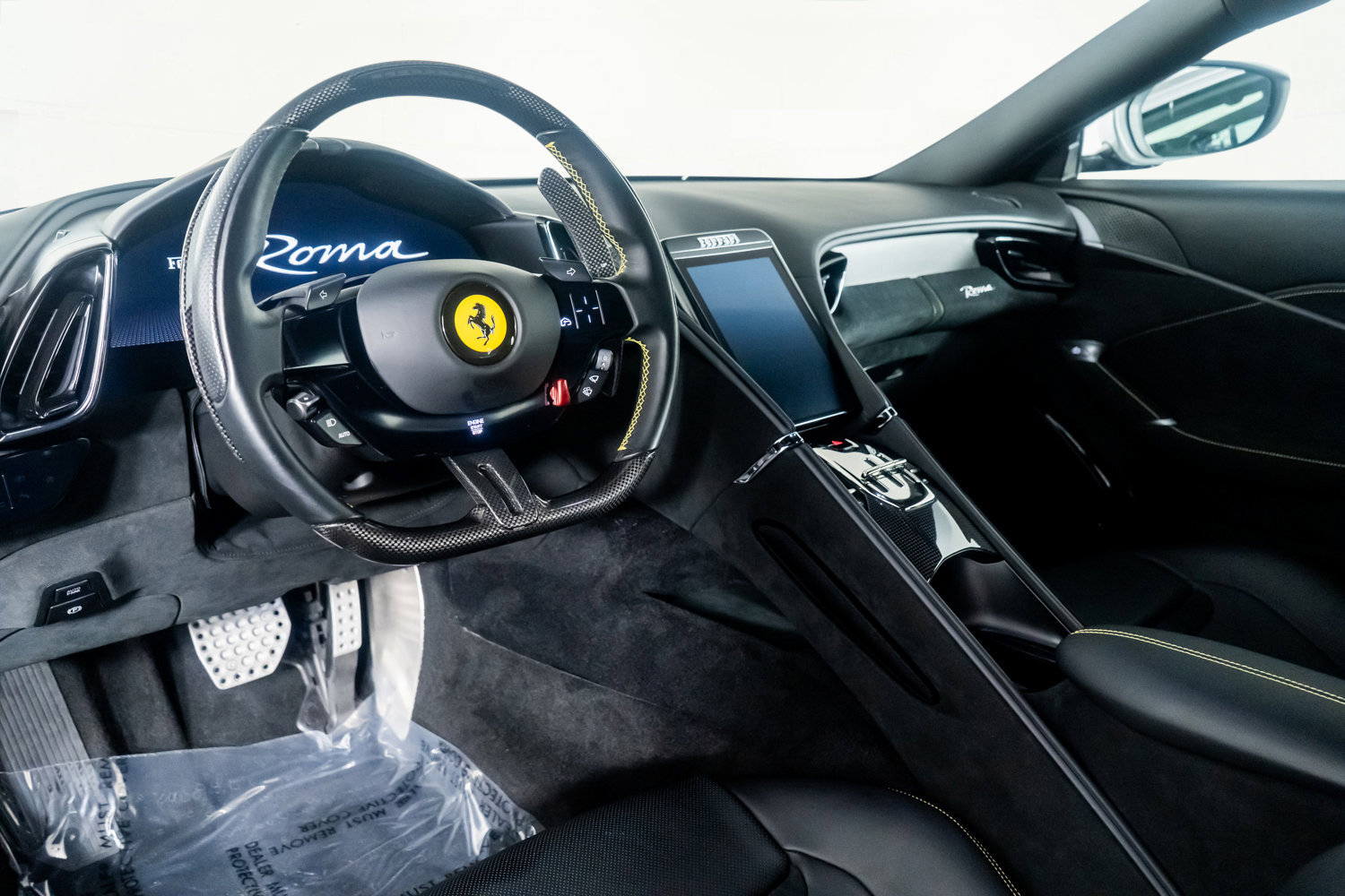 Used 2022 Ferrari Roma image 2