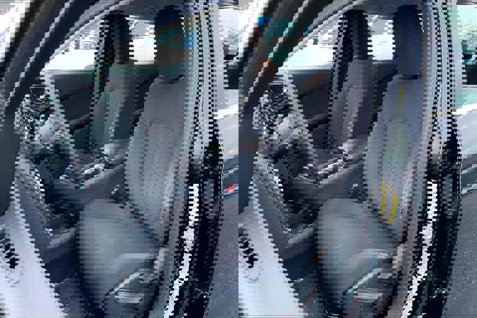 Used 2015 Chrysler 200 LX image 7