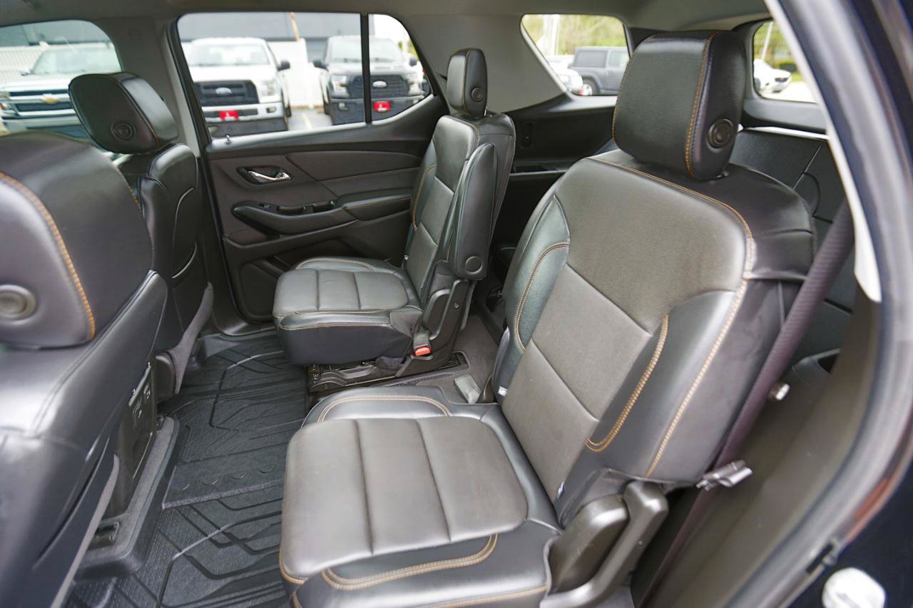 Used 2018 Chevrolet Traverse Premier w/ Driver Confidence II Package FWD image 11