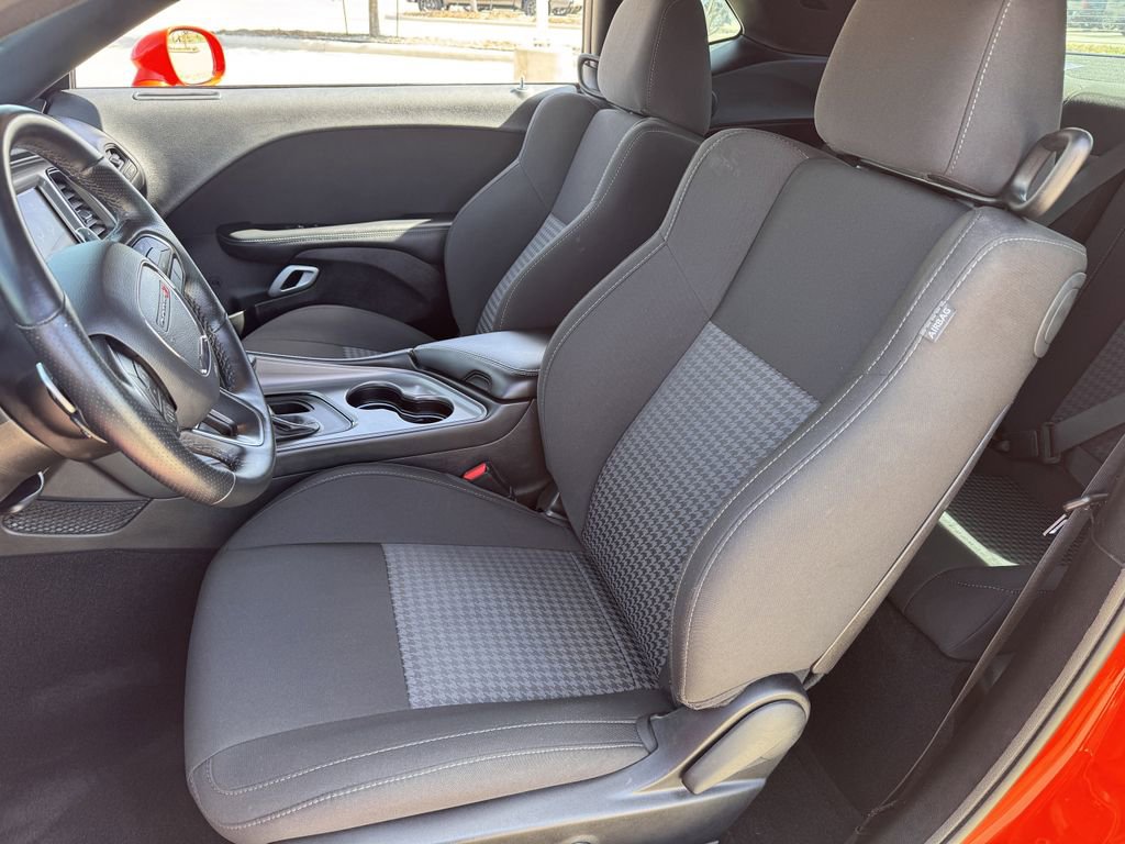 Used 2023 Dodge Challenger R/T w/ Blacktop Package image 23