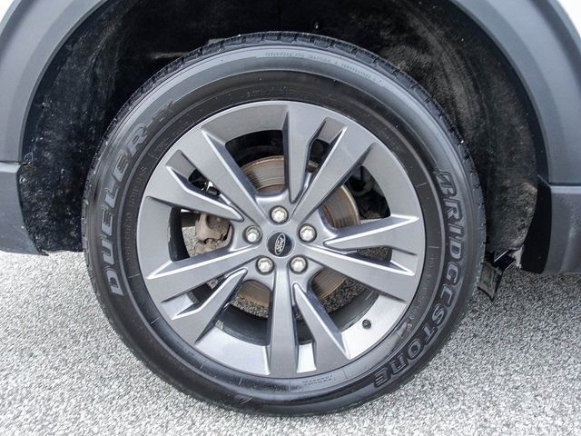 Used 2022 Ford Explorer XLT w/ Equipment Group 202A image 12