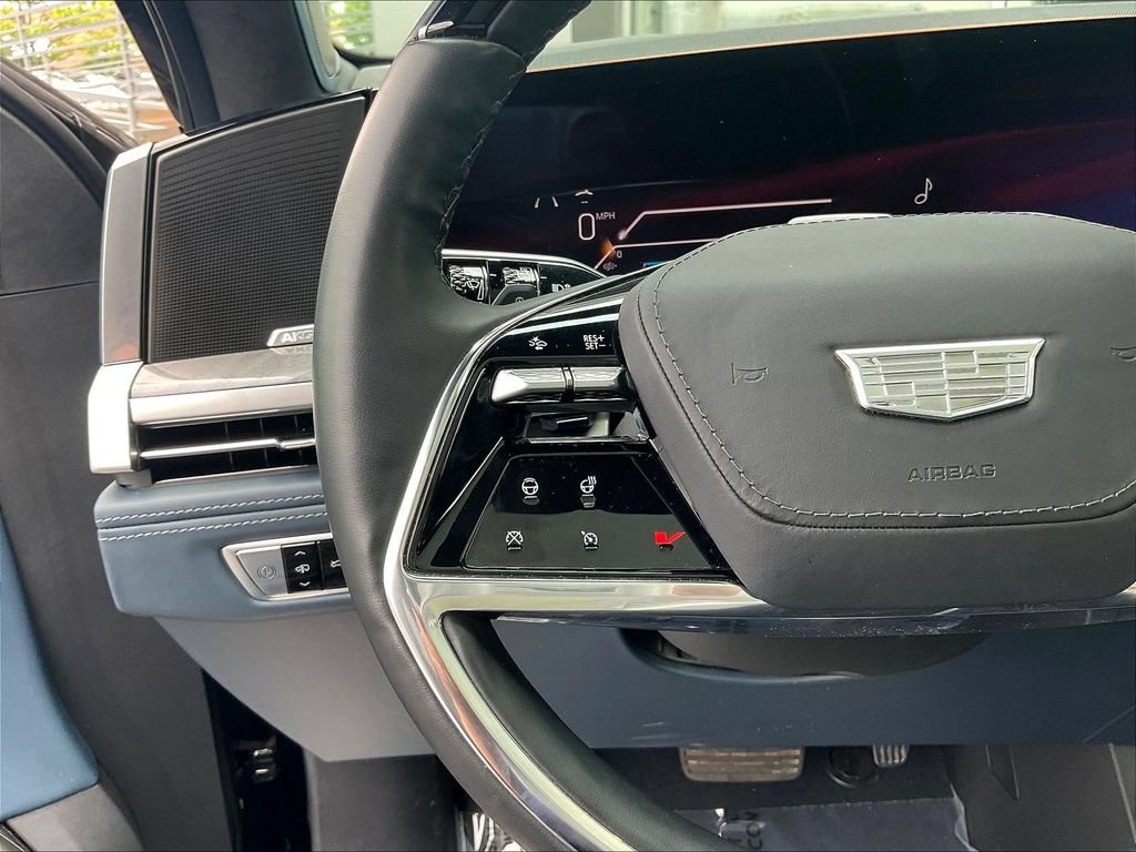 Used 2025 Cadillac Escalade IQ Luxury 2 w/ LPO, Premium Carpet Package AWD/4WD image 11