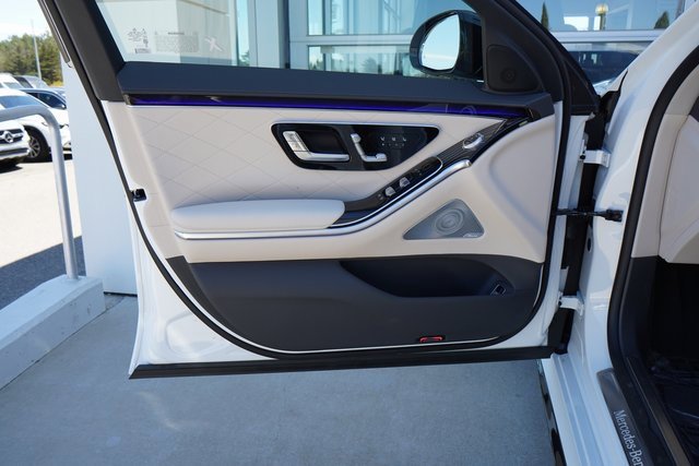 New 2025 Mercedes-Benz S 580 4MATIC Sedan image 18