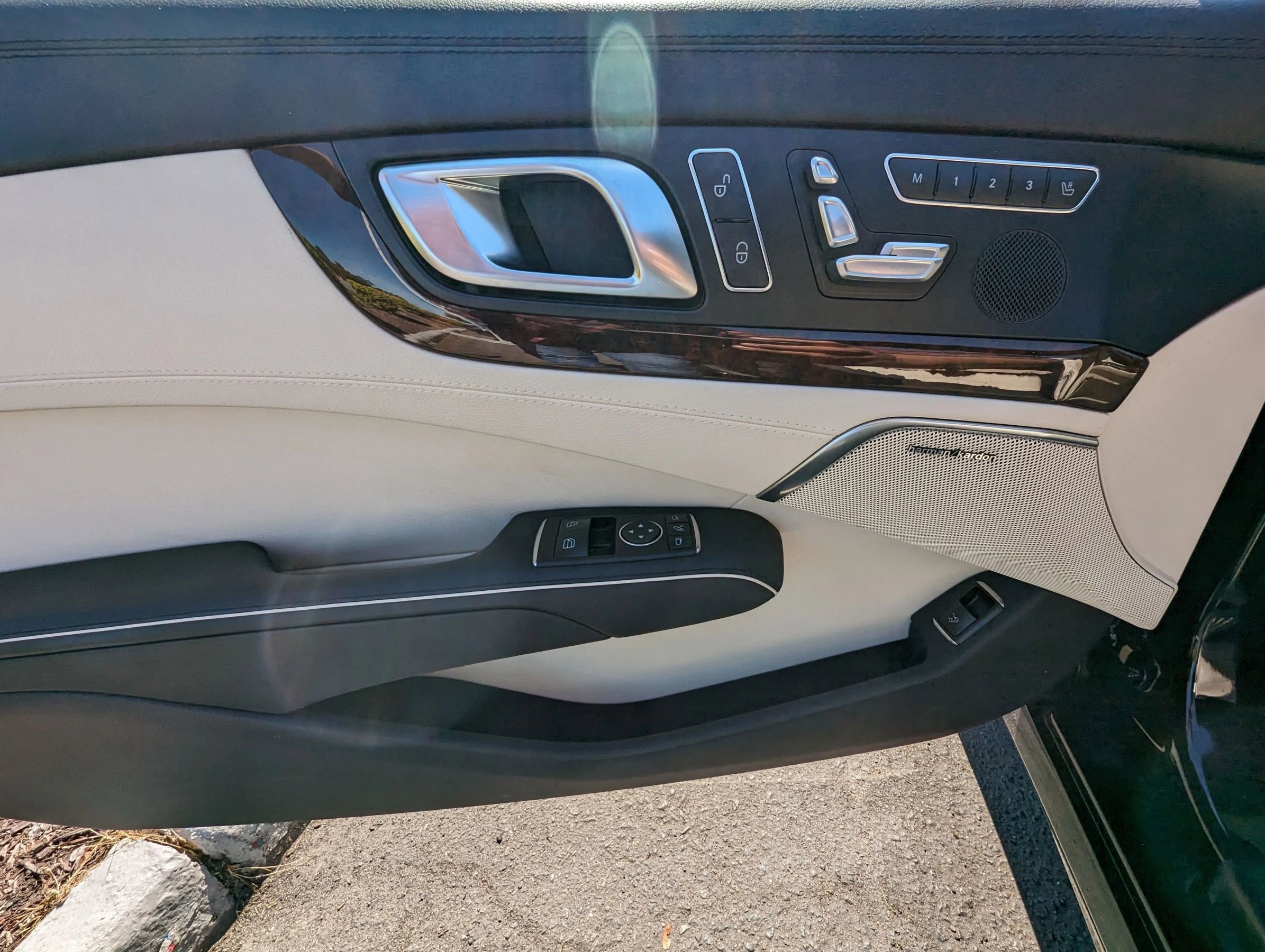 Used 2014 Mercedes-Benz SL 550 image 15