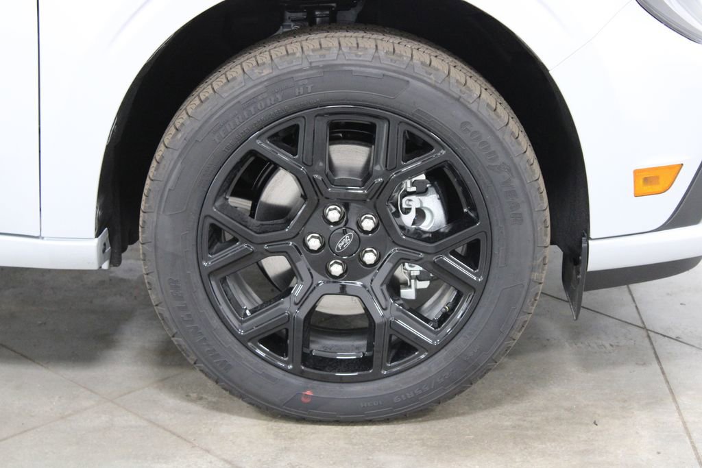 New 2026 Ford Maverick Lobo image 11