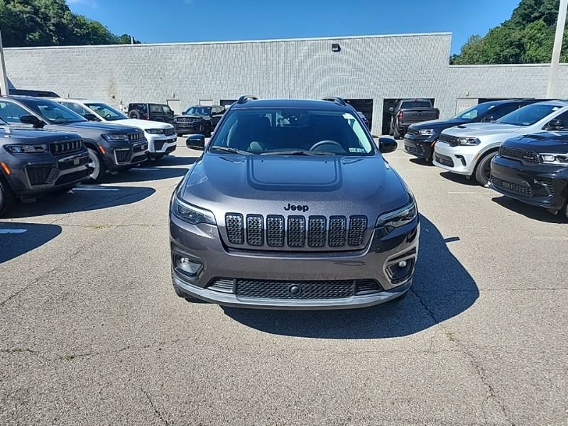 Used 2022 Jeep Cherokee Latitude w/ Sun & Sound Group AWD/4WD image 2