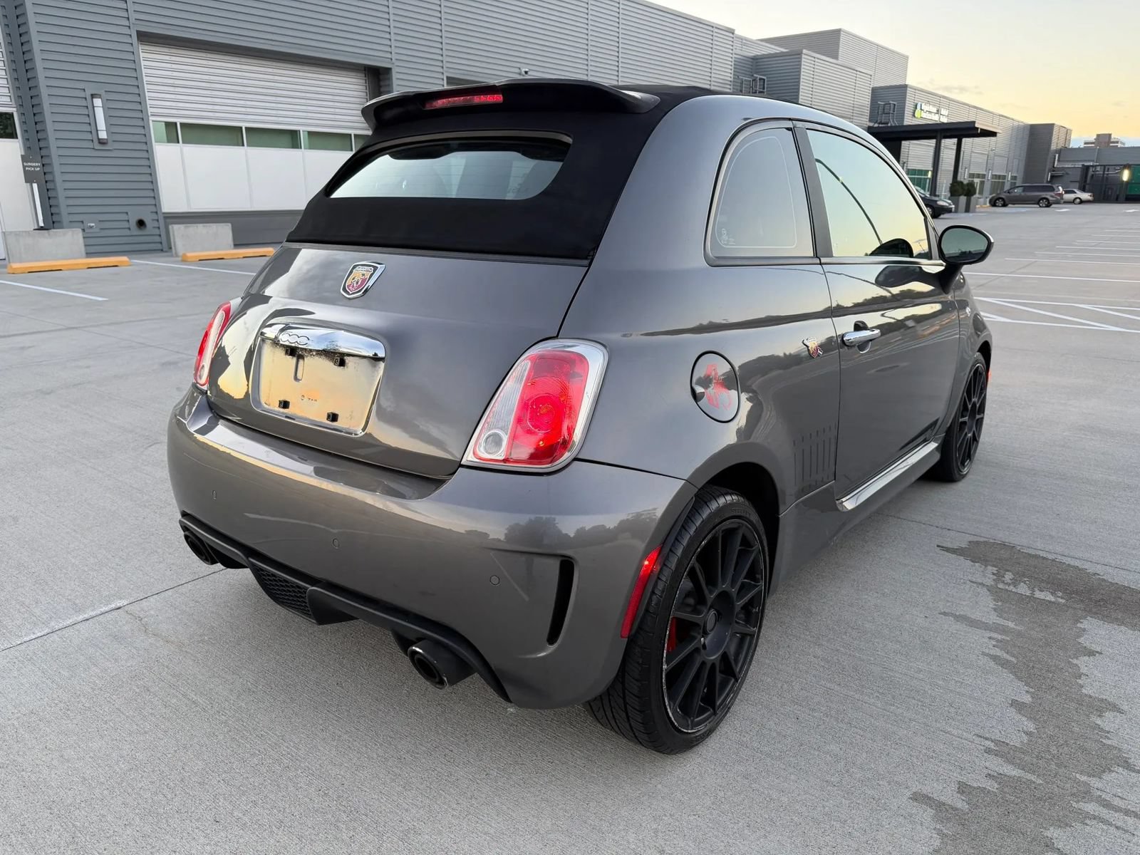 Used 2013 FIAT 500 Abarth FWD image 9