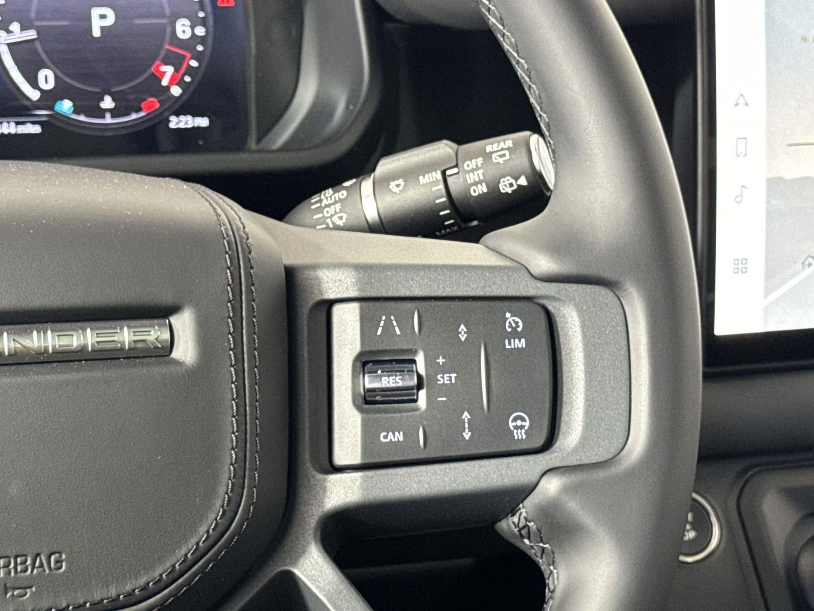 Certified 2024 Land Rover Defender 110 X AWD/4WD image 13