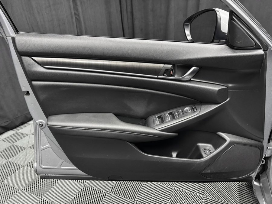 Used 2020 Honda Accord Sport image 24