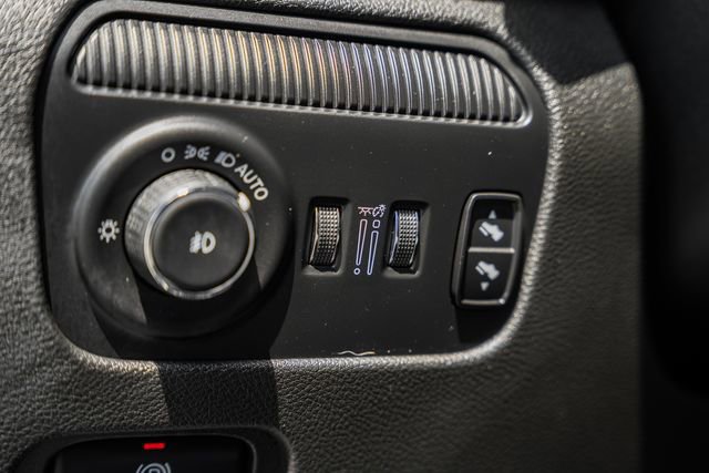 Used 2023 Jeep Grand Wagoneer 4WD w/ Flexible Seating Group image 49