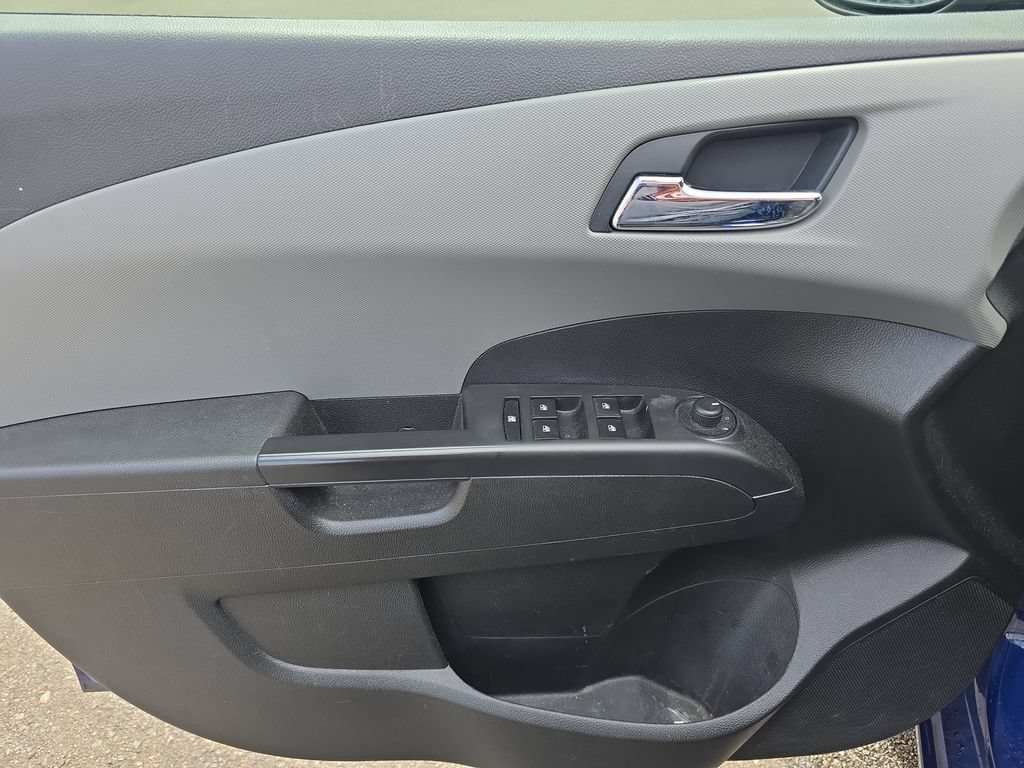 Used 2013 Chevrolet Sonic LT FWD image 16