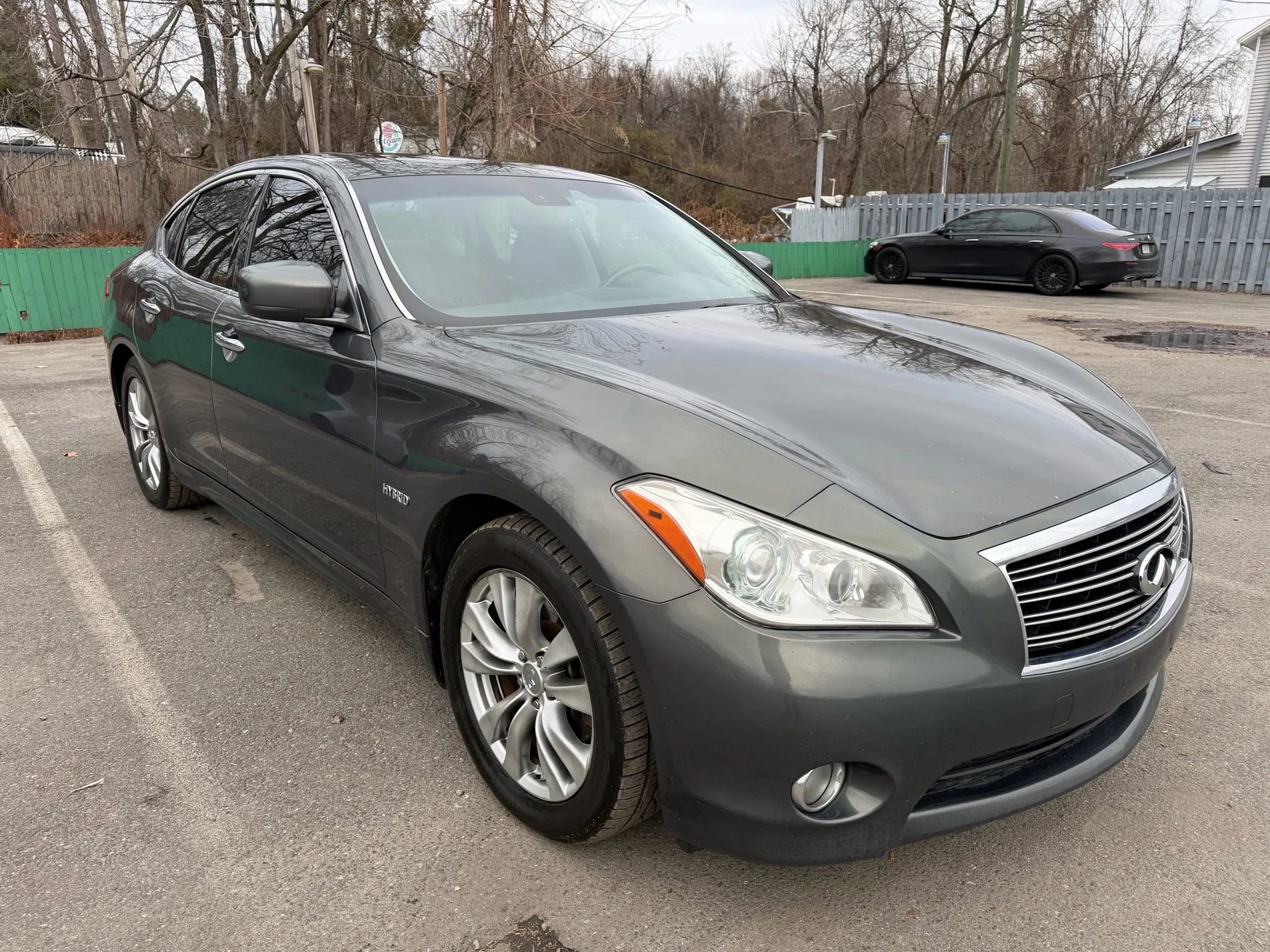 Used 2013 INFINITI M35 w/ Premium Pkg image 3