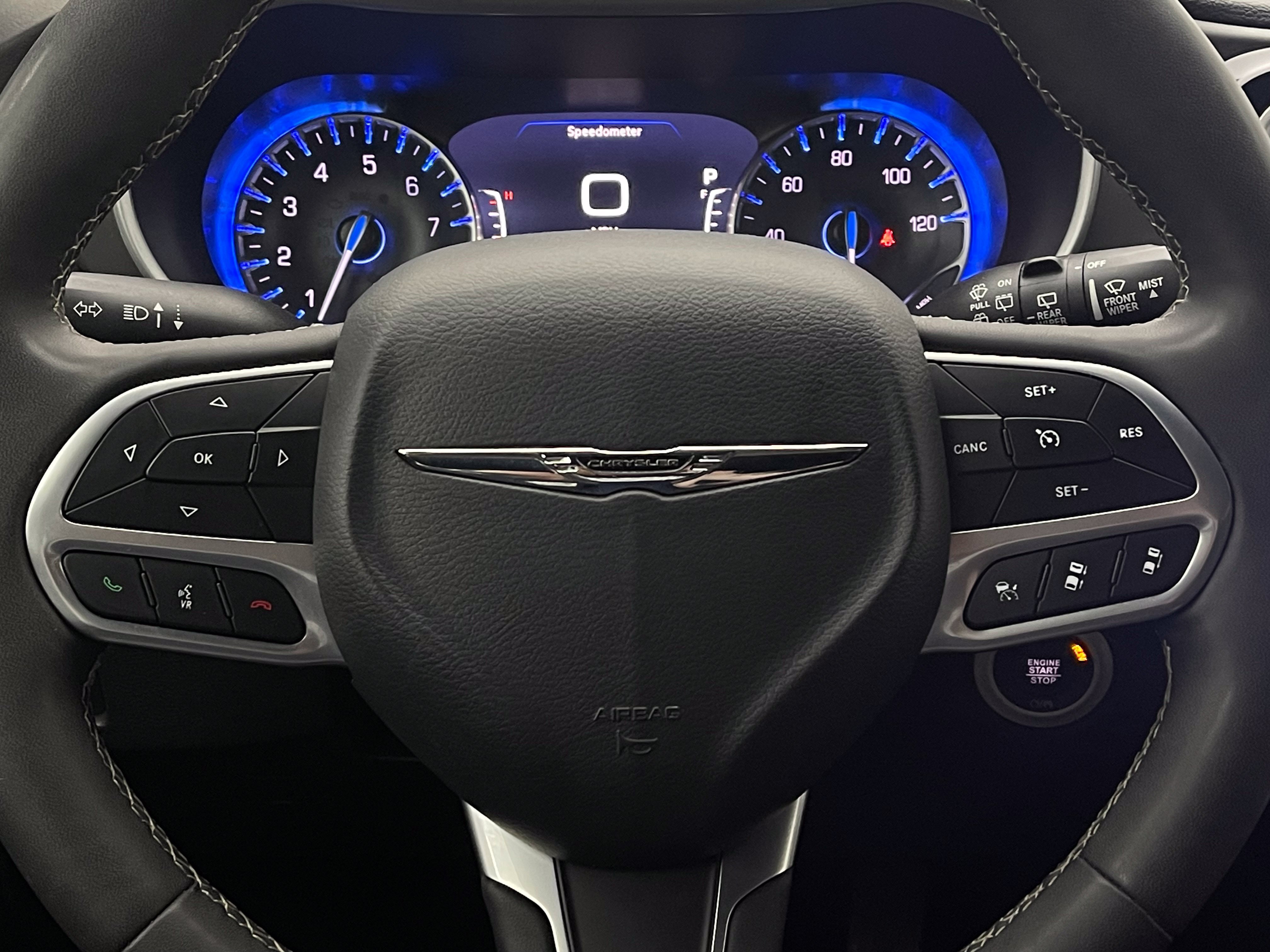 Used 2025 Chrysler Pacifica Select FWD image 20