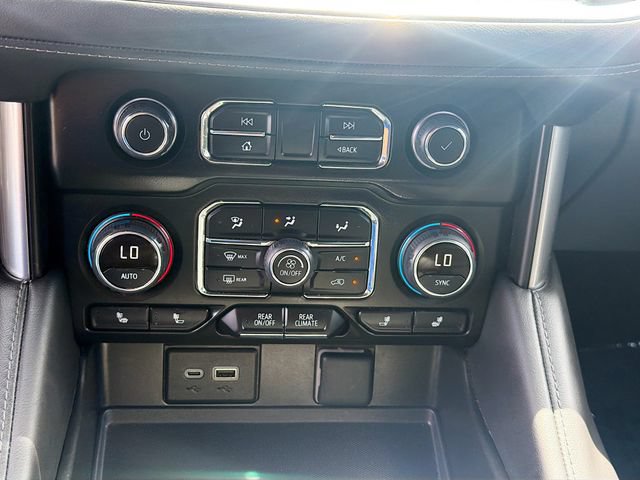 Used 2024 Chevrolet Suburban LT AWD/4WD image 15