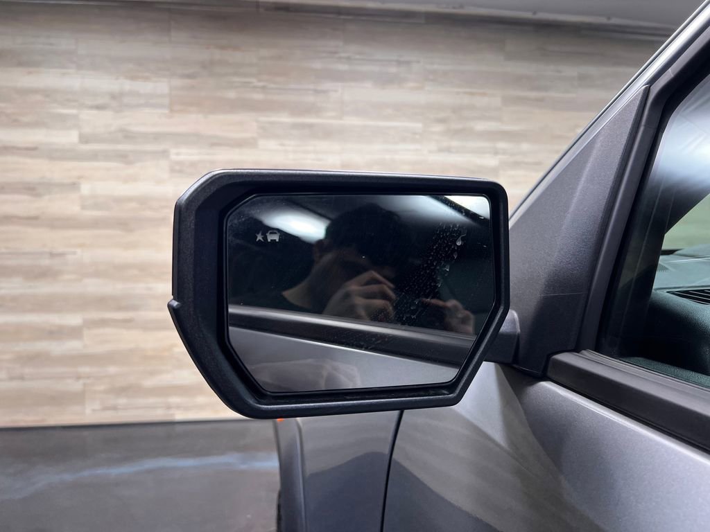 Used 2025 GMC Canyon AT4 w/ AT4 Premium Package image 30