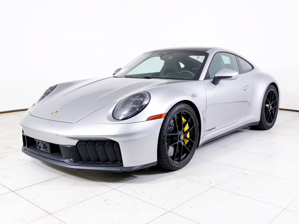 Used 2025 Porsche 911 Carrera GTS RWD image 1
