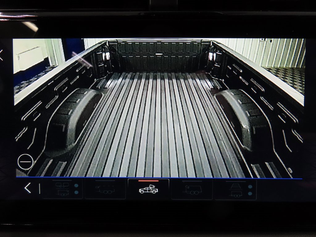 Used 2026 GMC Sierra 2500 AT4 image 23