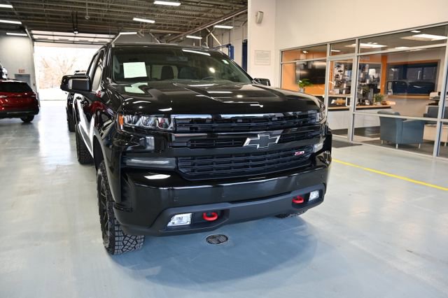 Used 2022 Chevrolet Silverado 1500 LT Trail Boss w/ LT Trail Boss Premium Package image 3