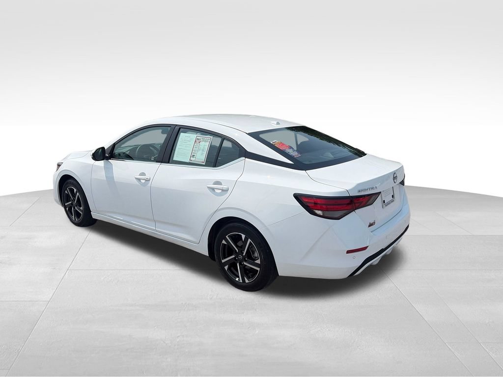Used 2025 Nissan Sentra SV FWD image 4