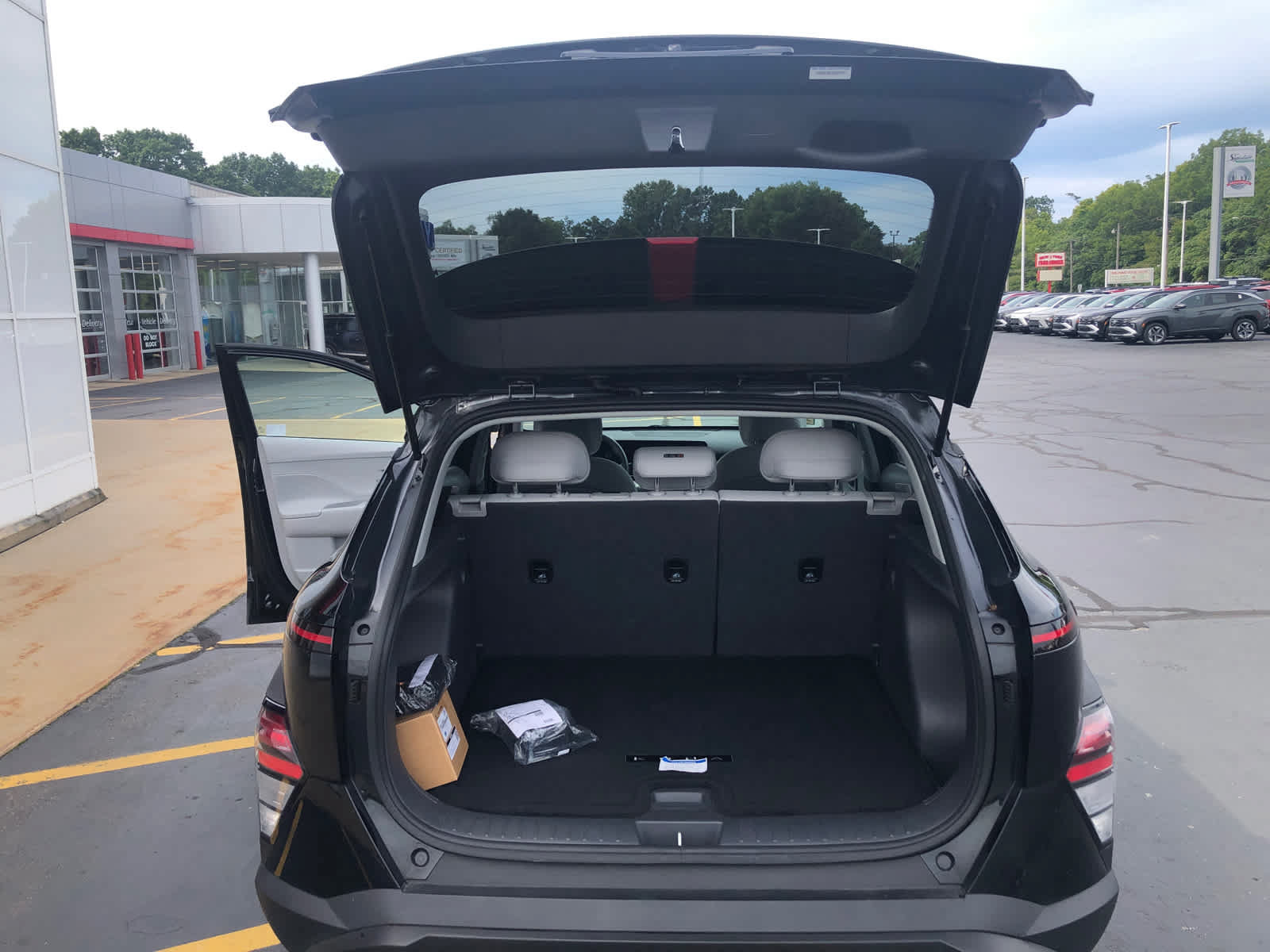 Certified 2025 Hyundai Kona SEL AWD/4WD image 22
