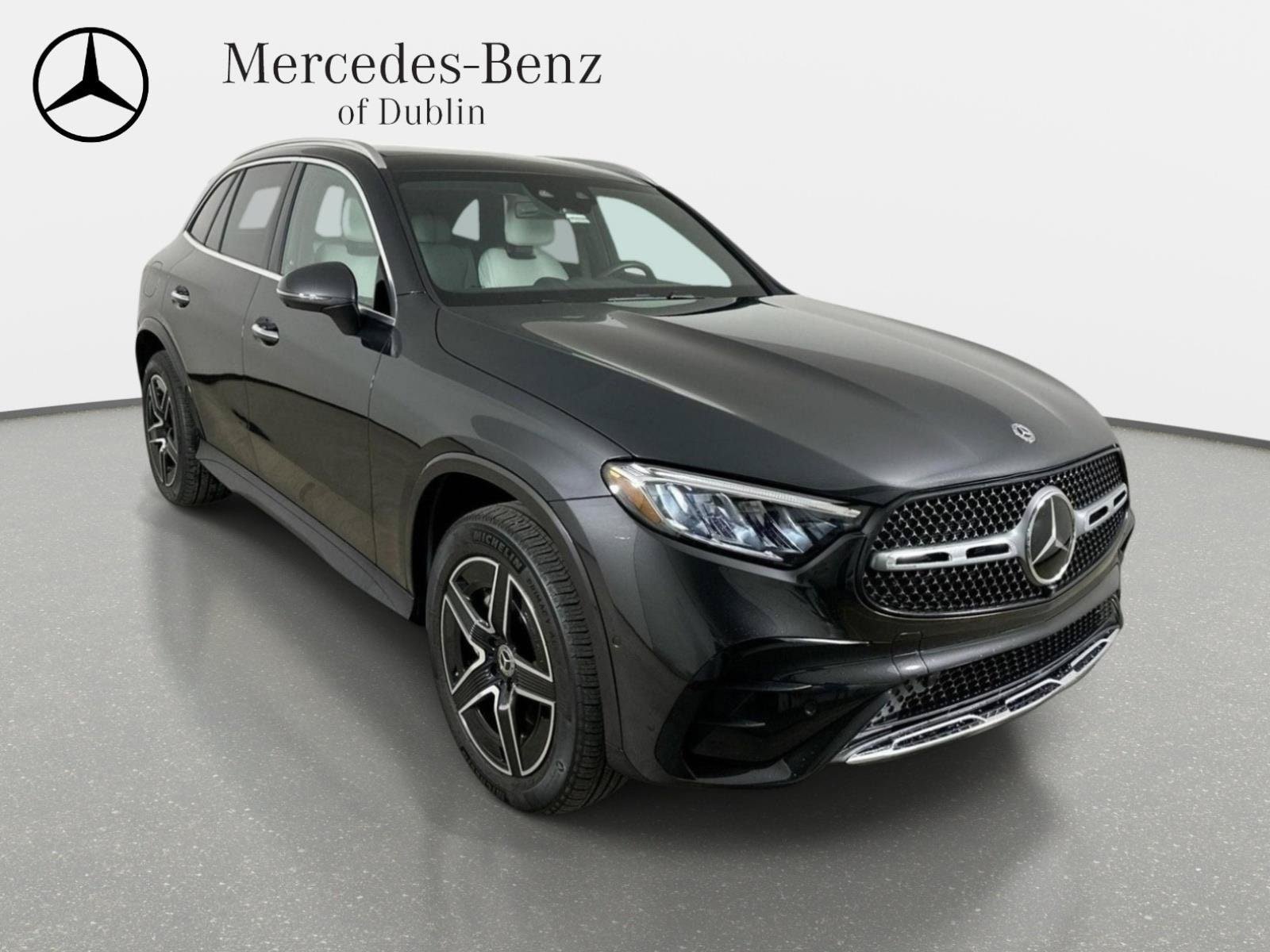 Certified 2025 Mercedes-Benz GLC 300 4MATIC image 3