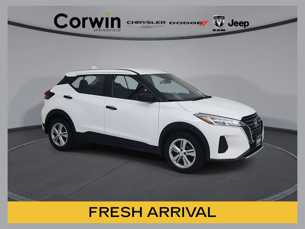 Used 2025 Nissan Kicks Play S