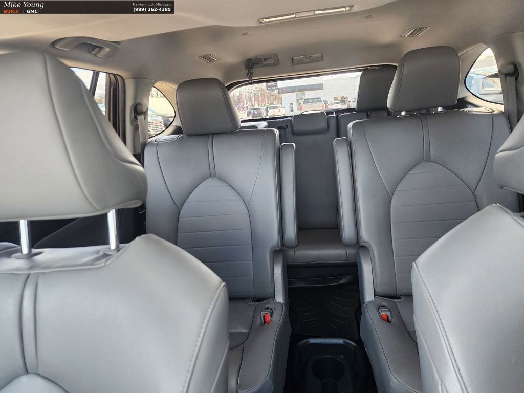 Used 2020 Toyota Highlander XLE image 54