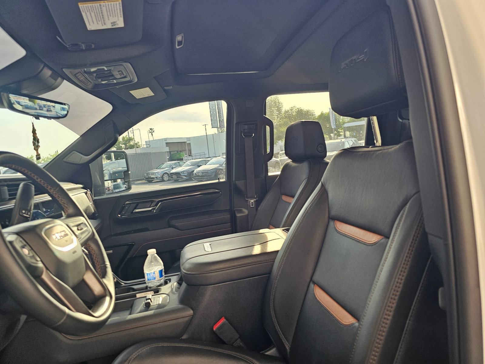 Used 2025 GMC Sierra 2500 AT4 w/ Technology Package image 6