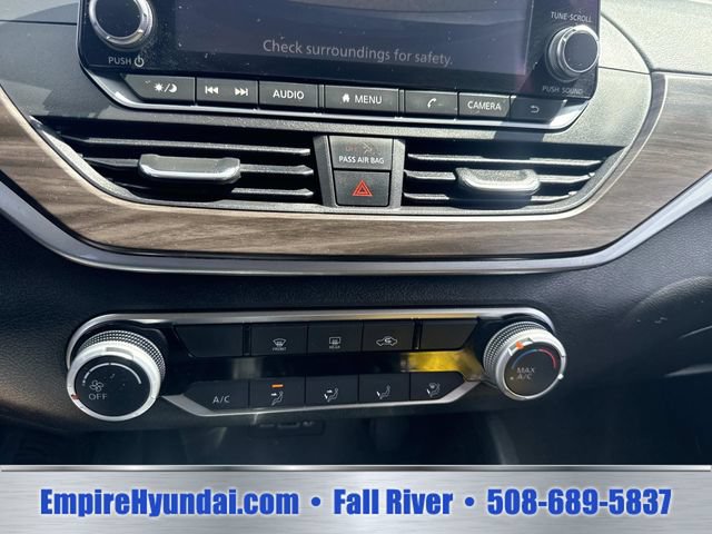 Used 2024 Nissan Altima 2.5 SV FWD image 24
