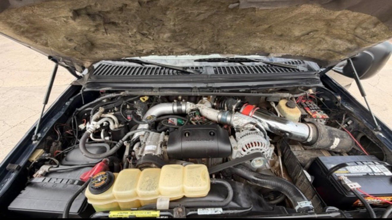 Used 2001 Ford Excursion Limited AWD/4WD image 17