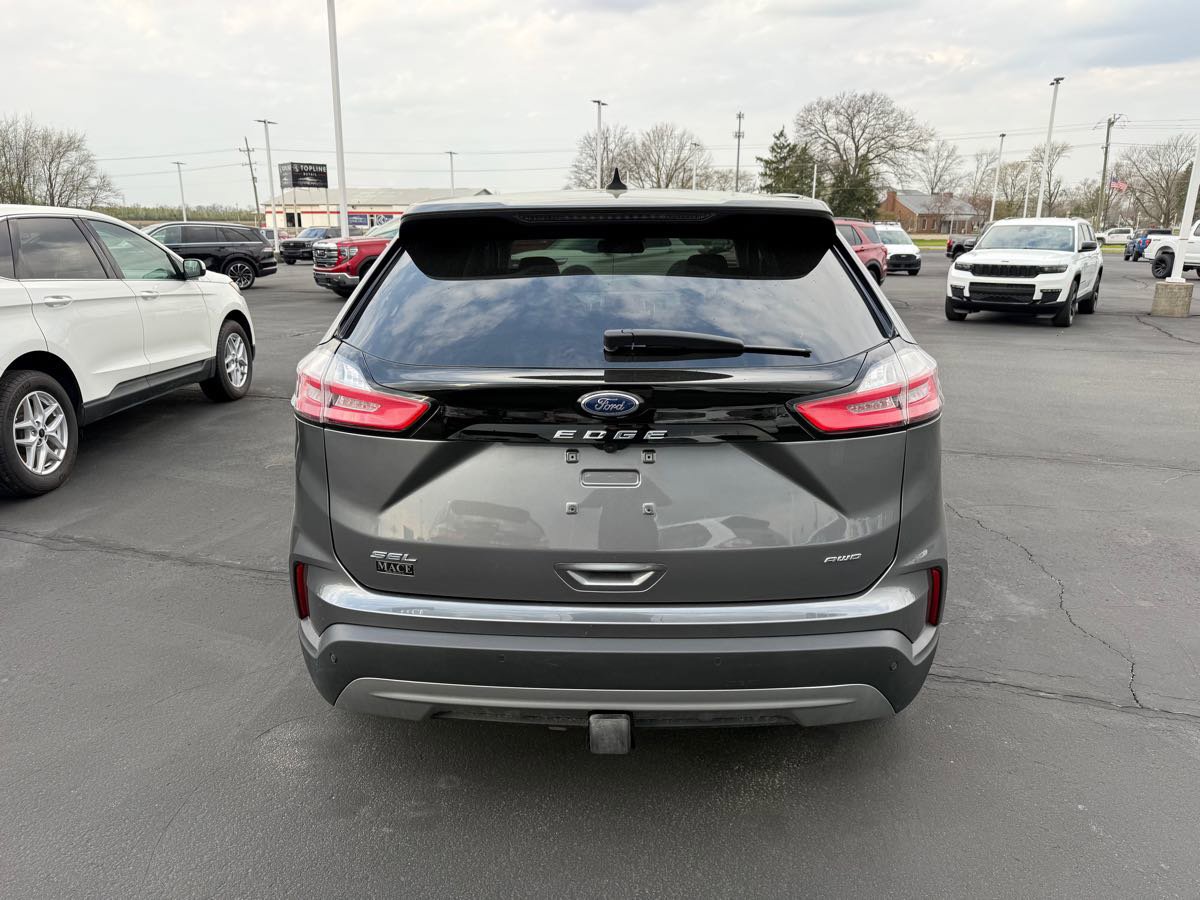 Used 2024 Ford Edge SEL w/ Convenience Package image 5