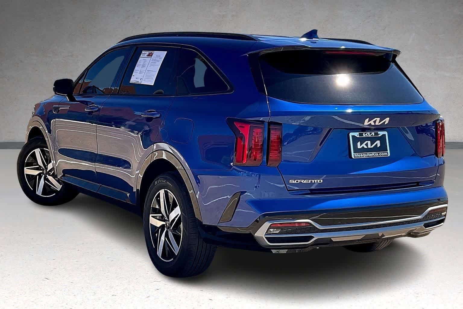 Certified 2023 Kia Sorento S FWD image 4