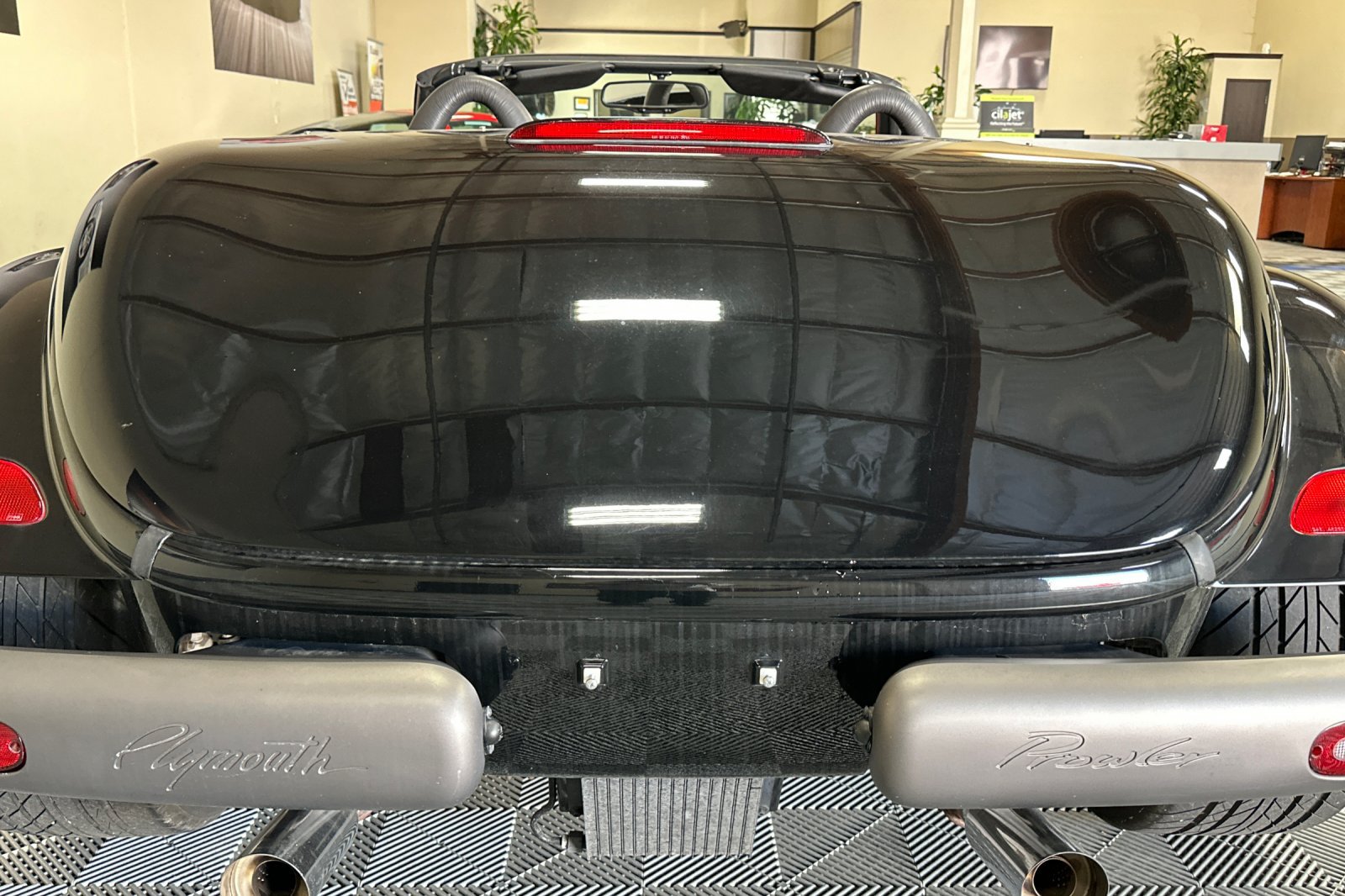 Used 1999 Plymouth Prowler RWD image 40