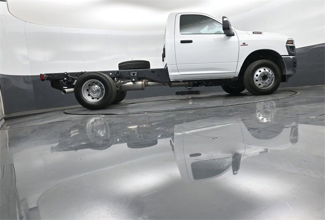 New 2026 RAM 3500 Tradesman w/ Chrome Appearance Group image 34