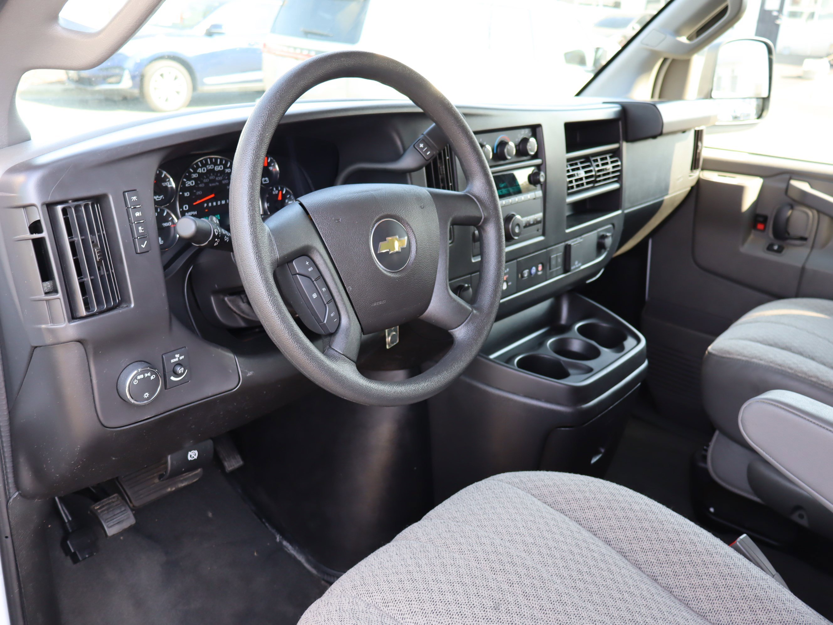 Used 2024 Chevrolet Express 3500 LT w/ LT Preferred Equipment Group image 13