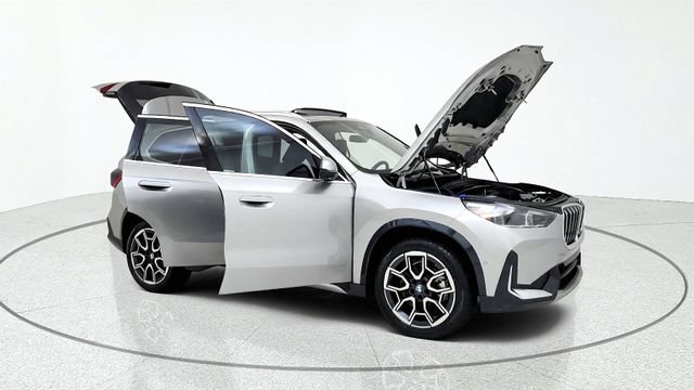 Used 2026 BMW X1 xDrive28i AWD/4WD image 11