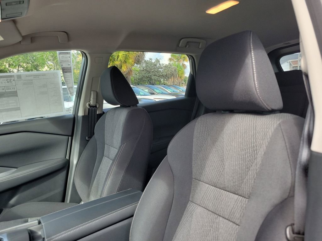 New 2026 Nissan Rogue SV FWD image 18