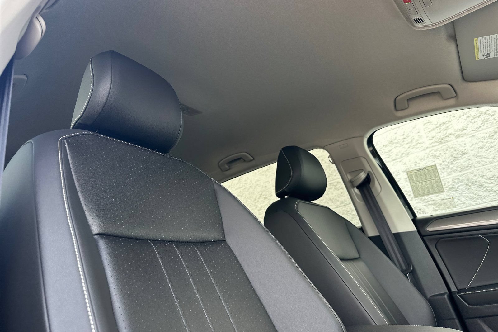Used 2023 Volkswagen Tiguan SE FWD image 19