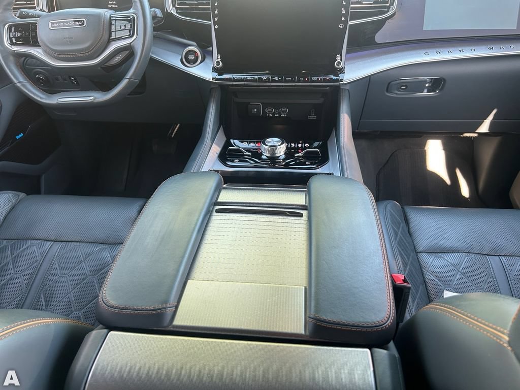 Certified 2022 Jeep Grand Wagoneer Series III w/ Flexible Seating Group AWD/4WD image 15