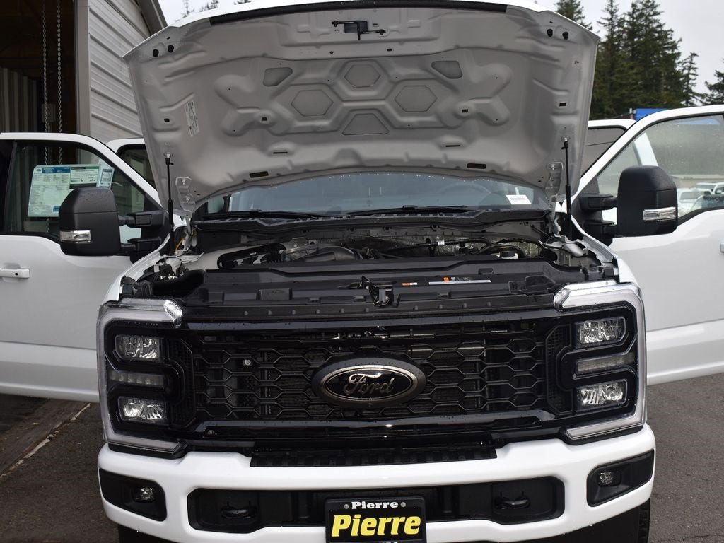 New 2026 Ford F250 XLT w/ XLT Premium Package AWD/4WD image 26