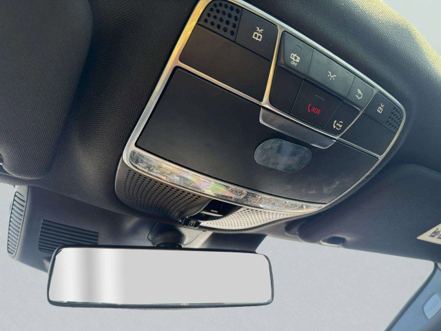 Used 2019 Mercedes-Benz S 560 4MATIC Sedan image 31