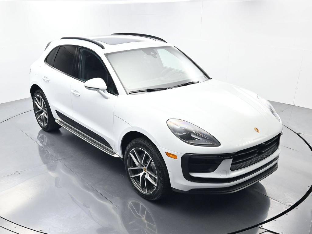 Certified 2025 Porsche Macan Turbo AWD/4WD image 45