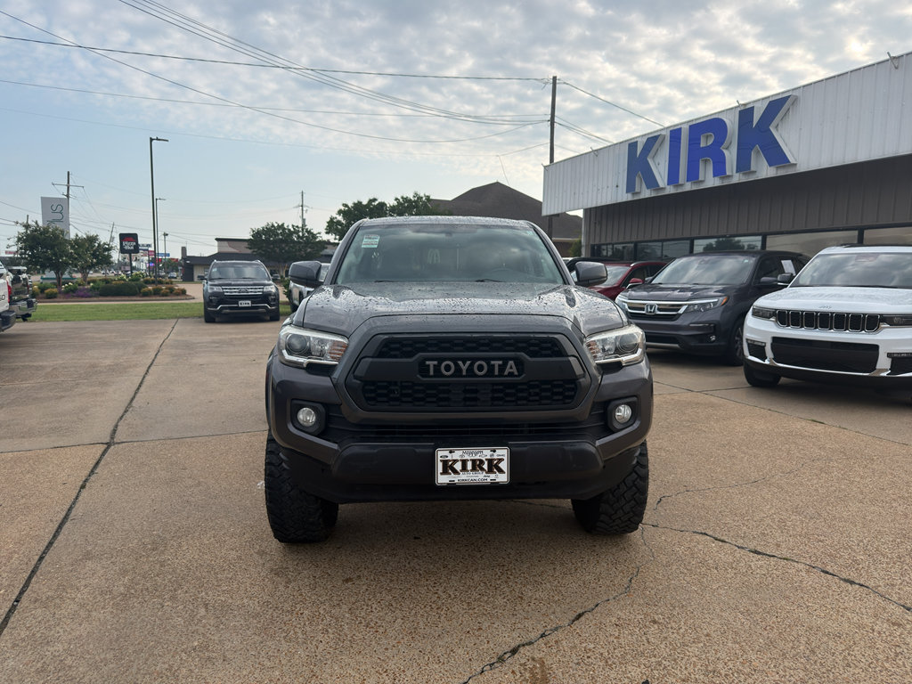 Used 2016 Toyota Tacoma SR5 w/ SR5 Appearance Package (SN) AWD/4WD image 8