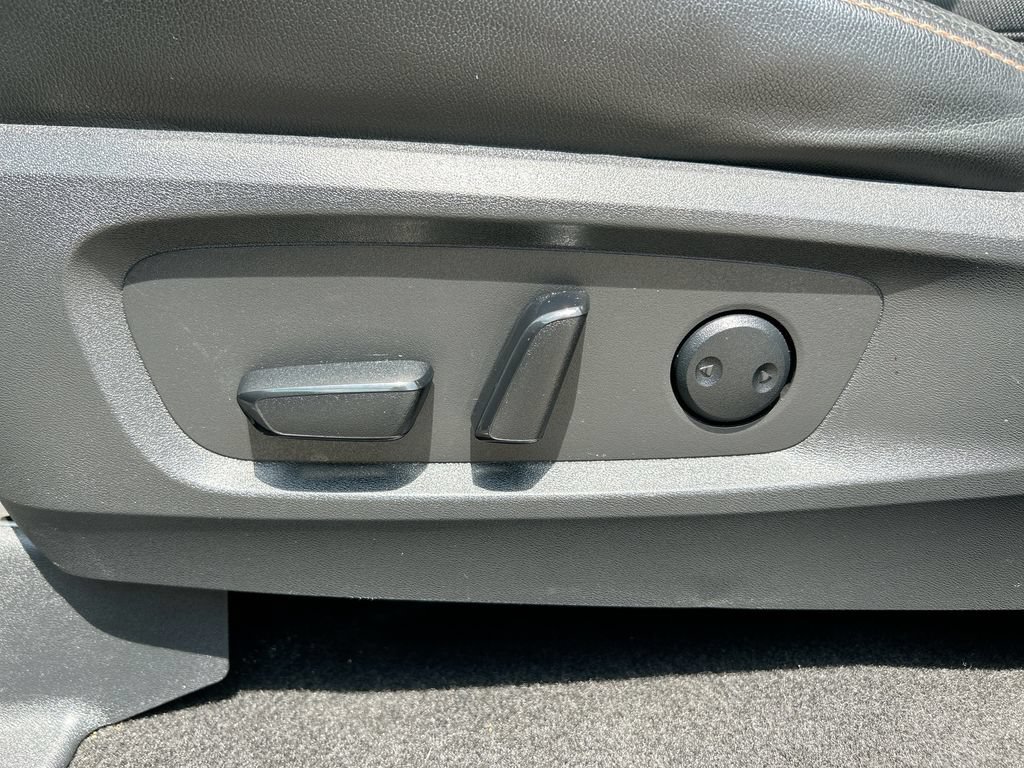 Used 2023 Nissan Pathfinder Rock Creek AWD/4WD image 12
