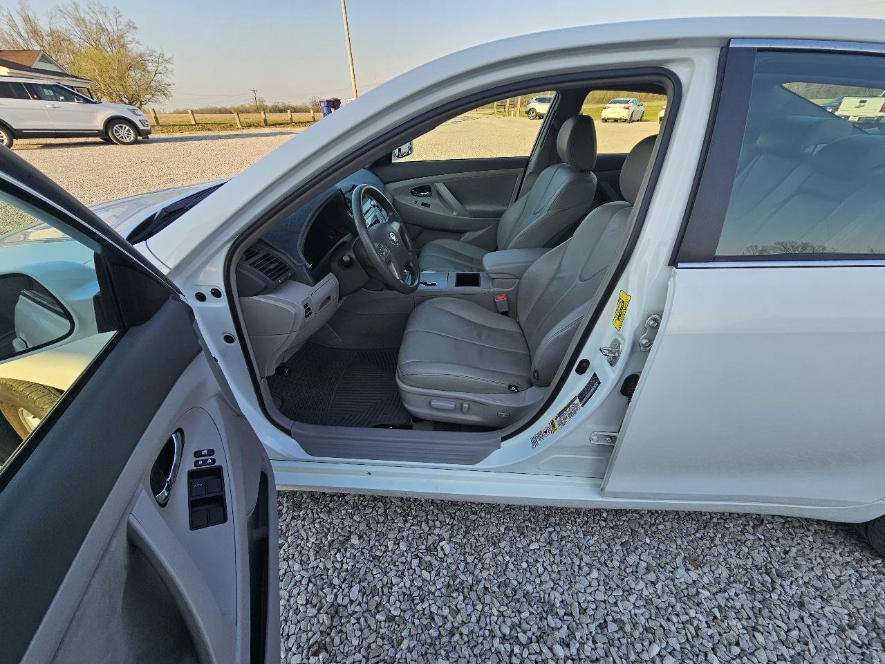 Used 2007 Toyota Camry LE image 14