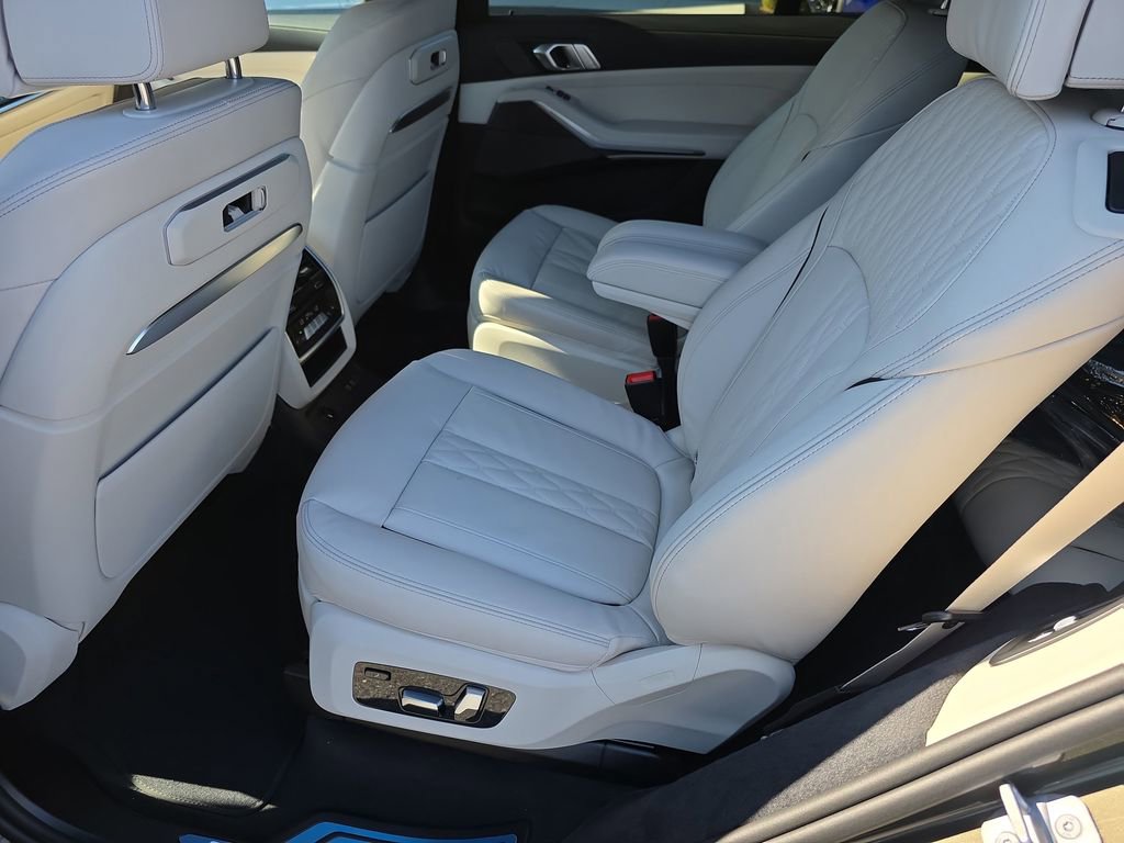 New 2026 BMW X7 xDrive40i w/ M Sport Package image 10