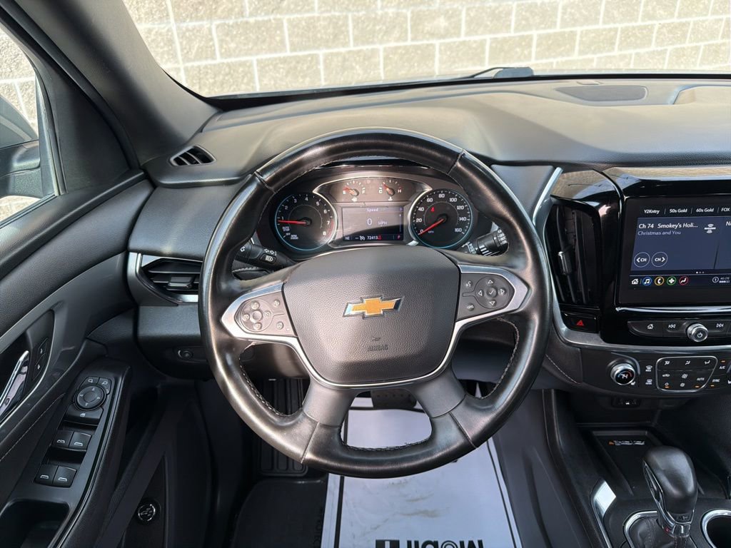 Used 2023 Chevrolet Traverse LT image 12
