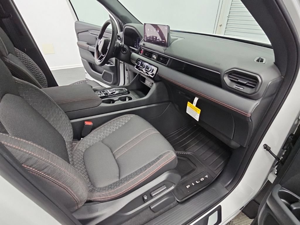 New 2026 Honda Pilot Sport image 37